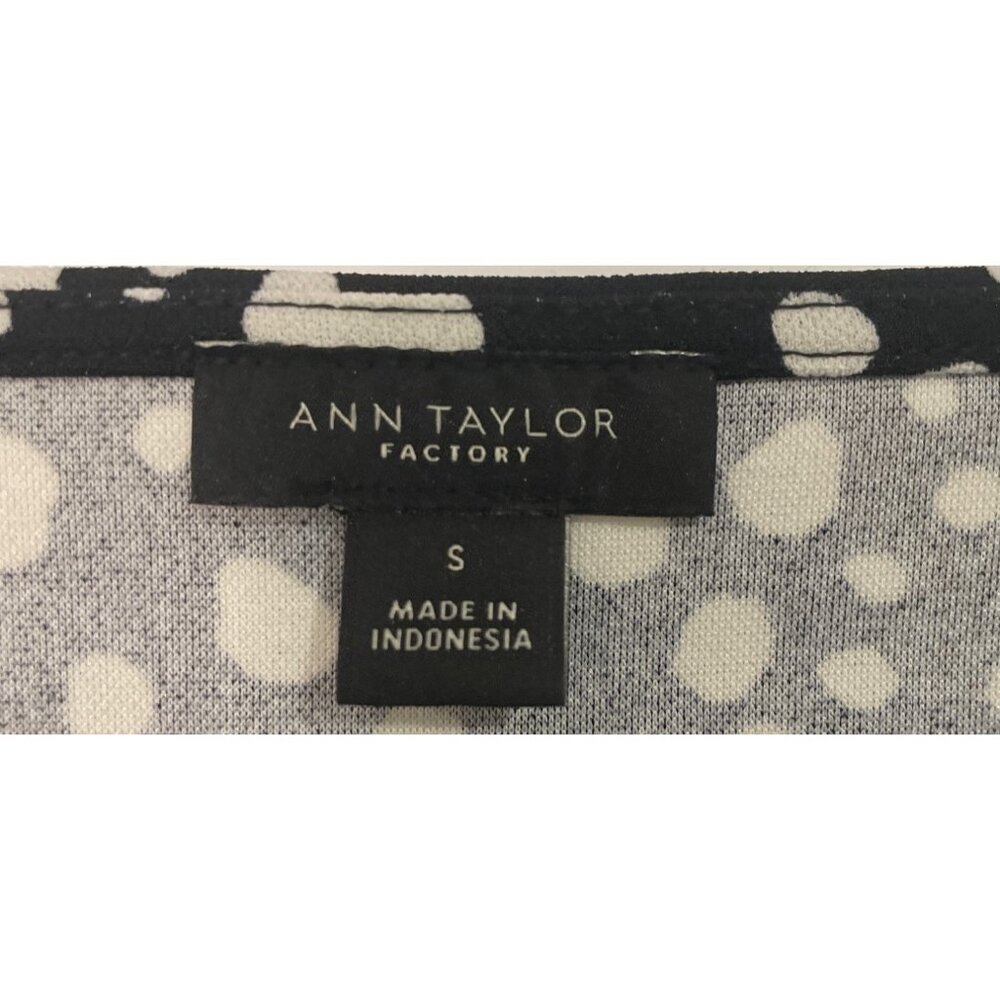 Womens Black & White Polka Dot Blouse Bell Sleeves Size‎ S Preppy Timeless - Picture 3 of 5